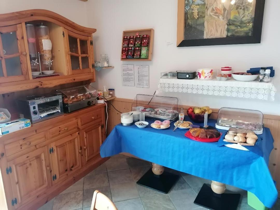 B&B Ledro Affittacamere Мецолаго Екстериор снимка