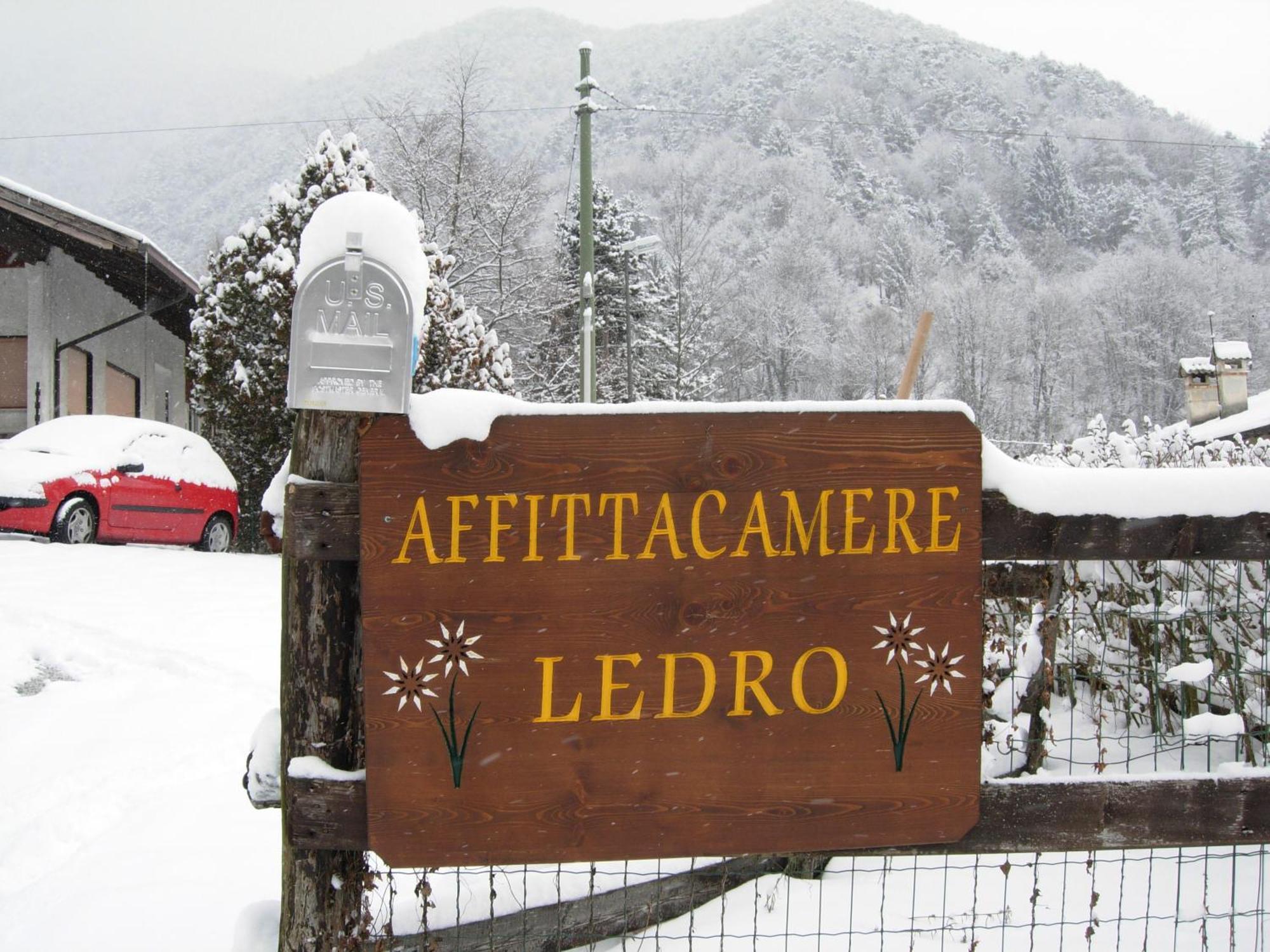 B&B Ledro Affittacamere Мецолаго Екстериор снимка