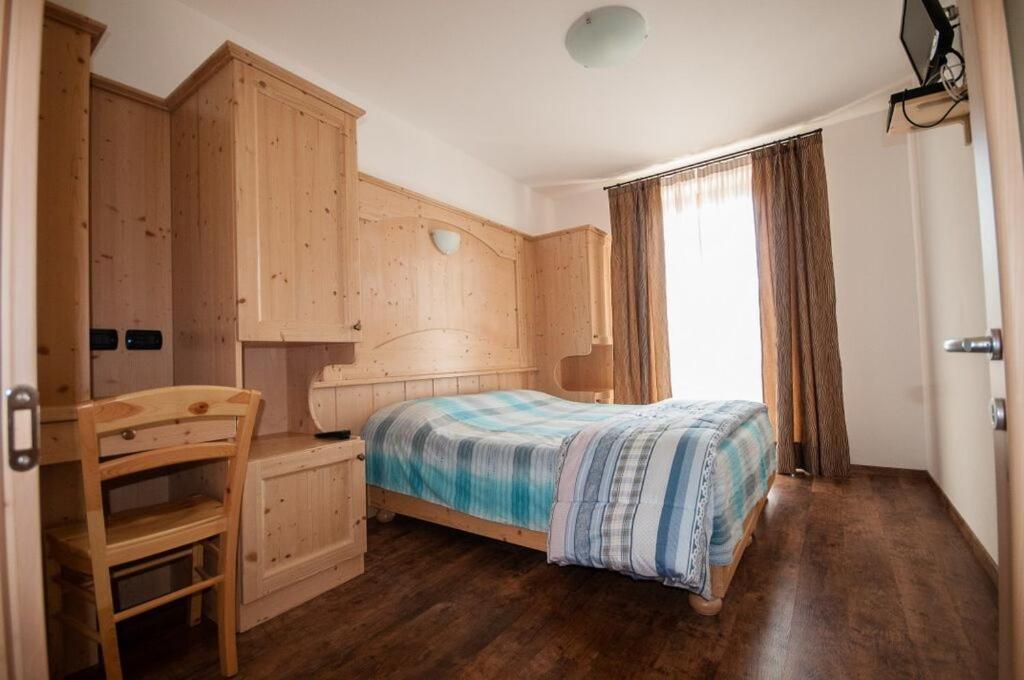 B&B Ledro Affittacamere Мецолаго Стая снимка